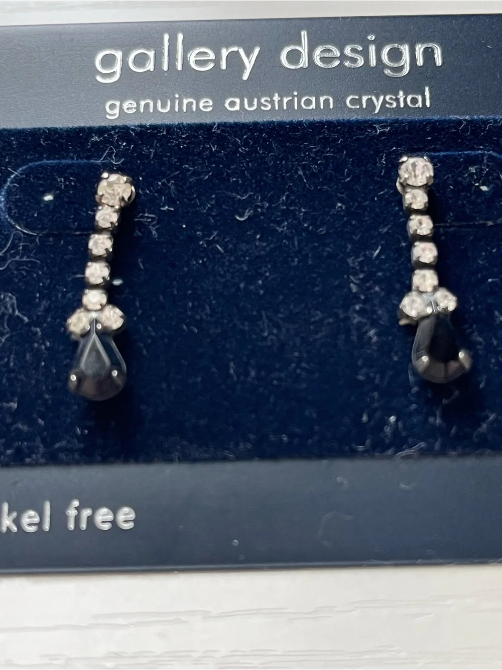 Resort Boutique Earring Lot 4 Pairs Mint Chandelier Austrian Crystal Black Studs